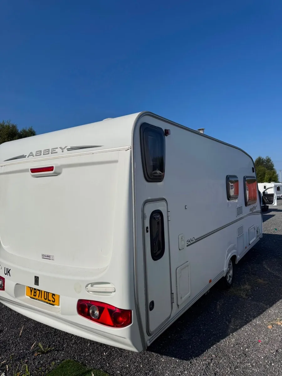 Abbey freestyle 6 berth fixed bunk caravan - Image 3