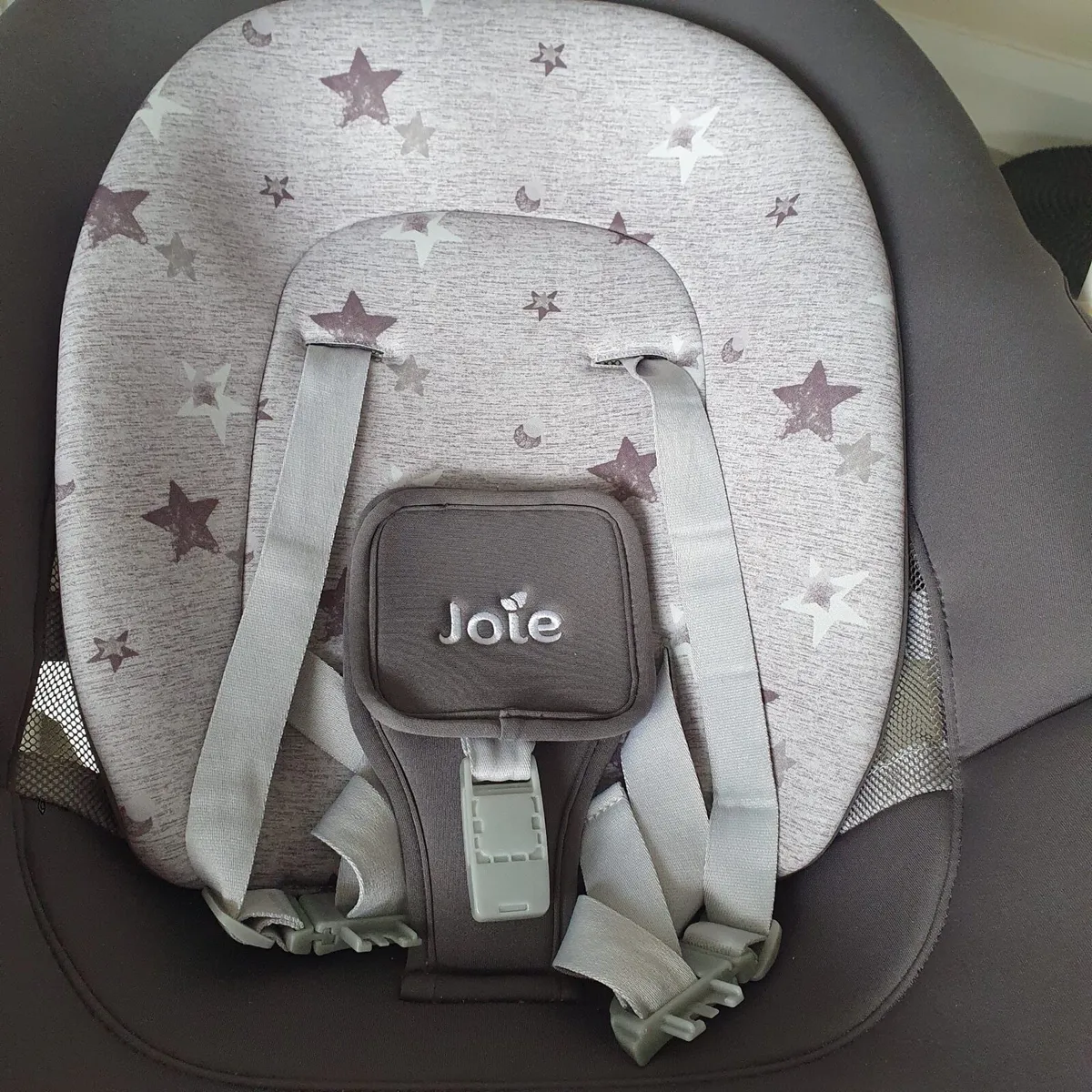 Joie Serina 2 in 1 rocker swing. £140 new - Image 2