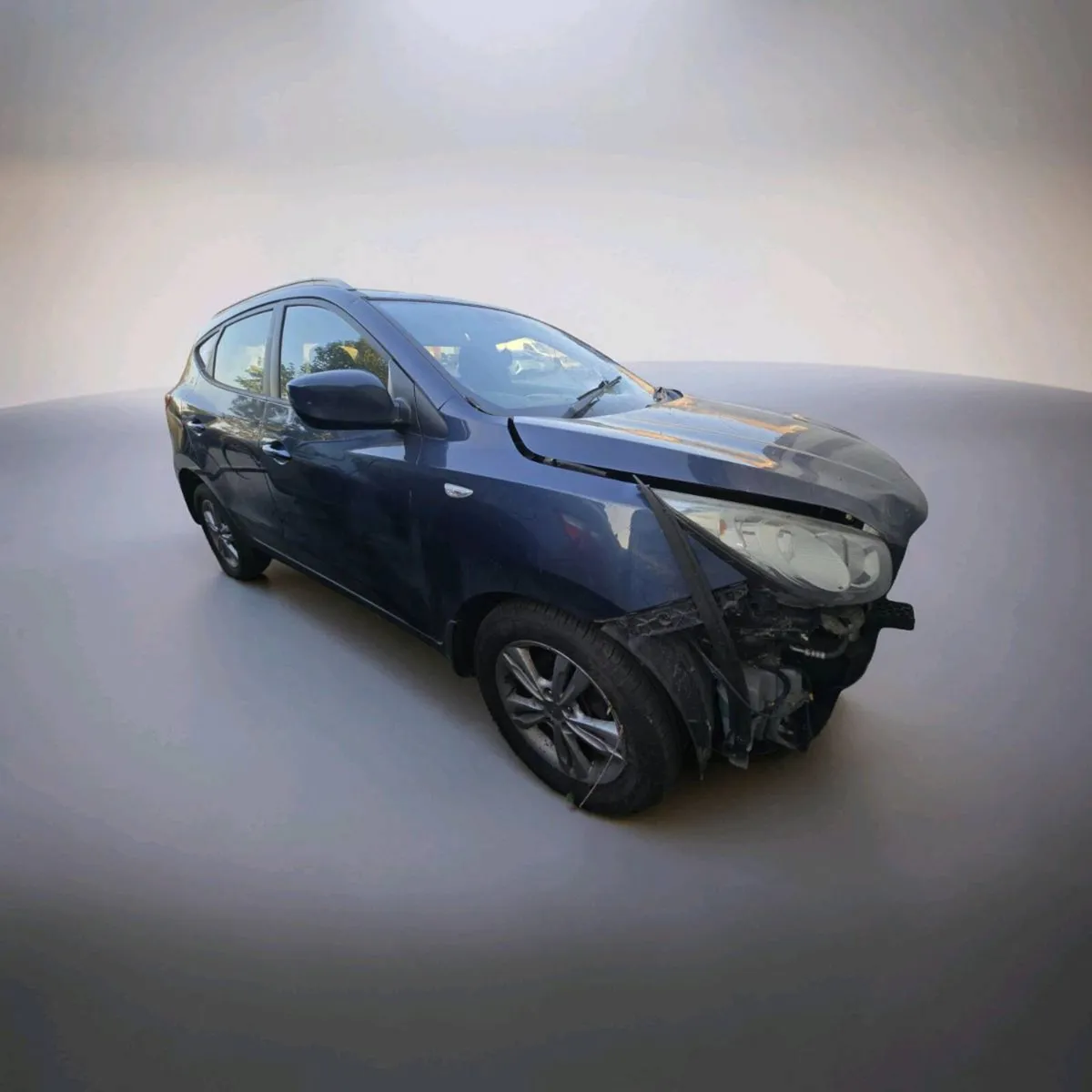 Breaking: 2010 Hyundai ix35 2.0 Diesel (Manual) - Image 1