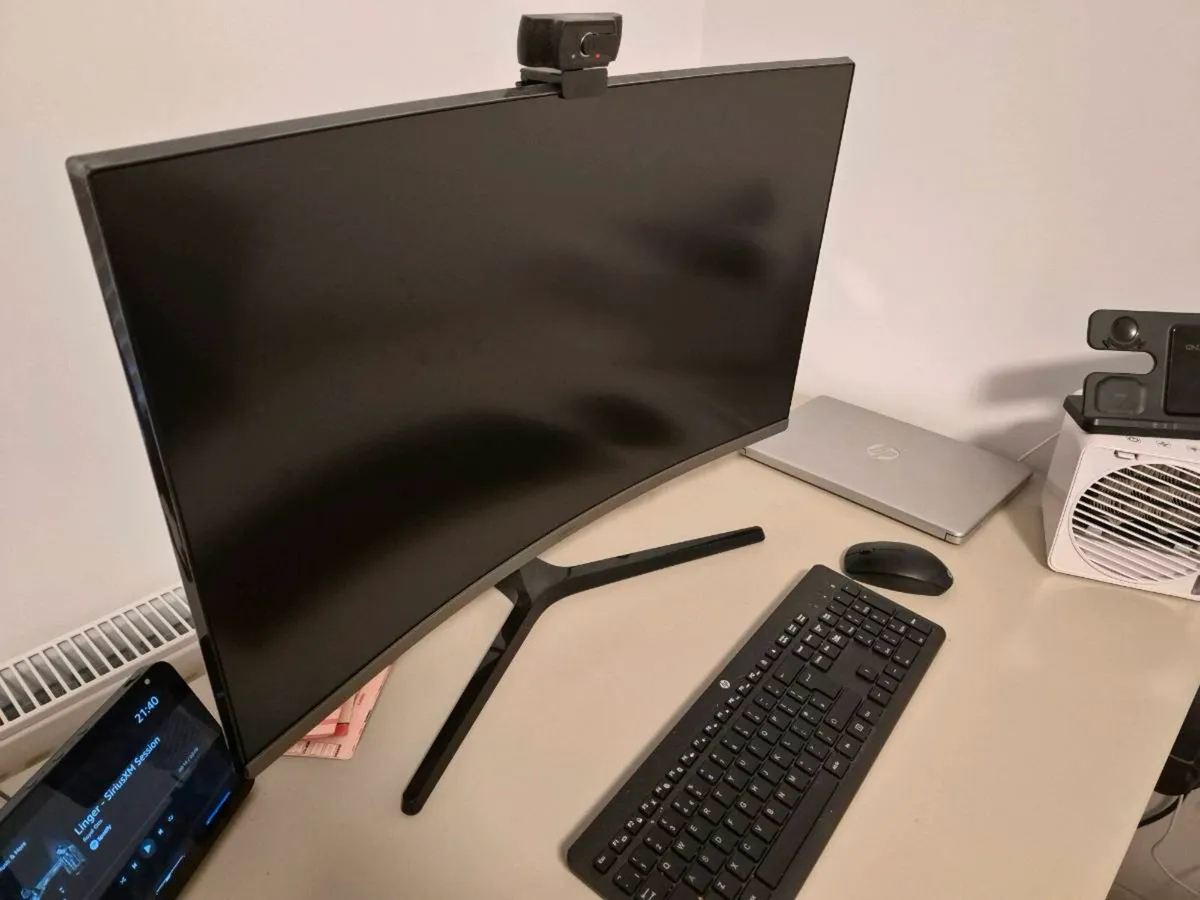 SAMSUNG LS32D396GAUXXU Full HD 32" Curved VA LCD M - Image 1