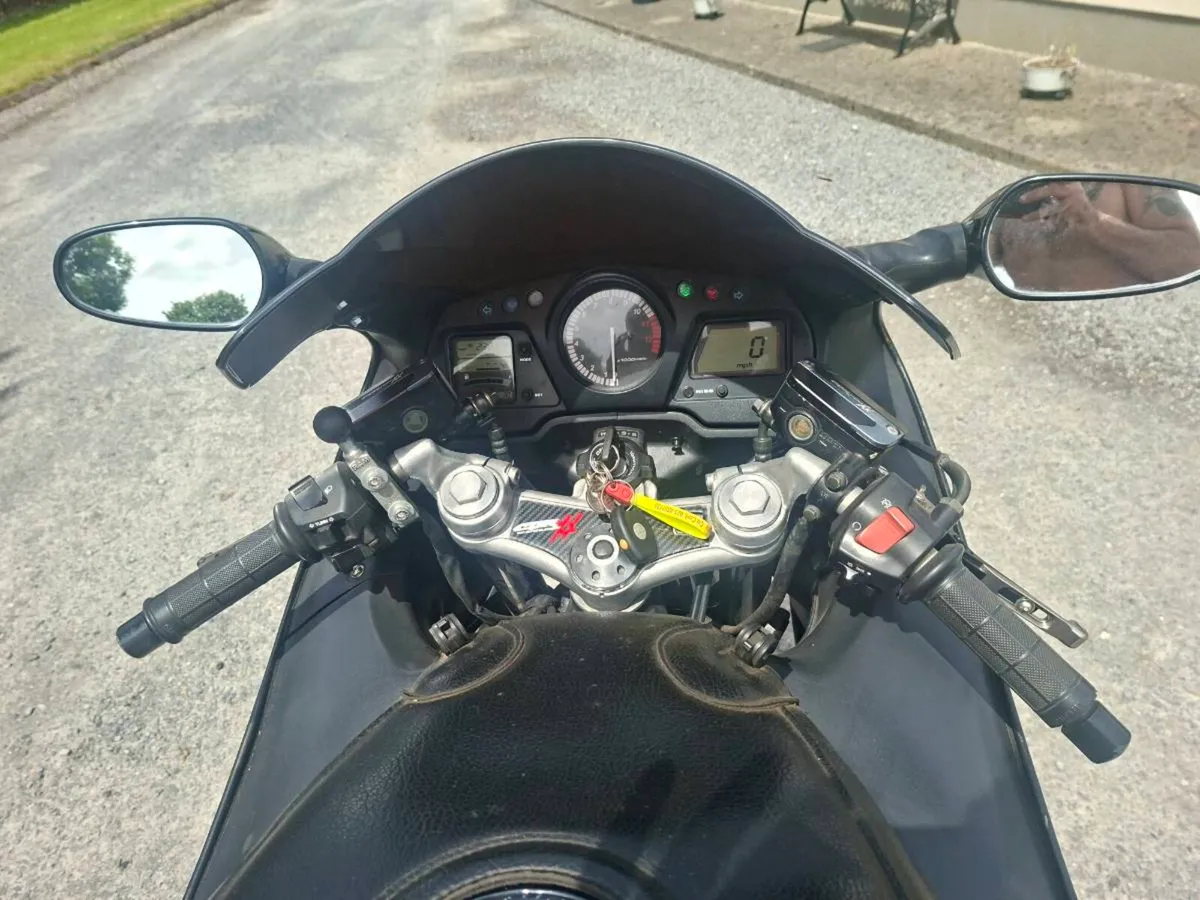 Honda blackbird cbr 1100x - Image 4