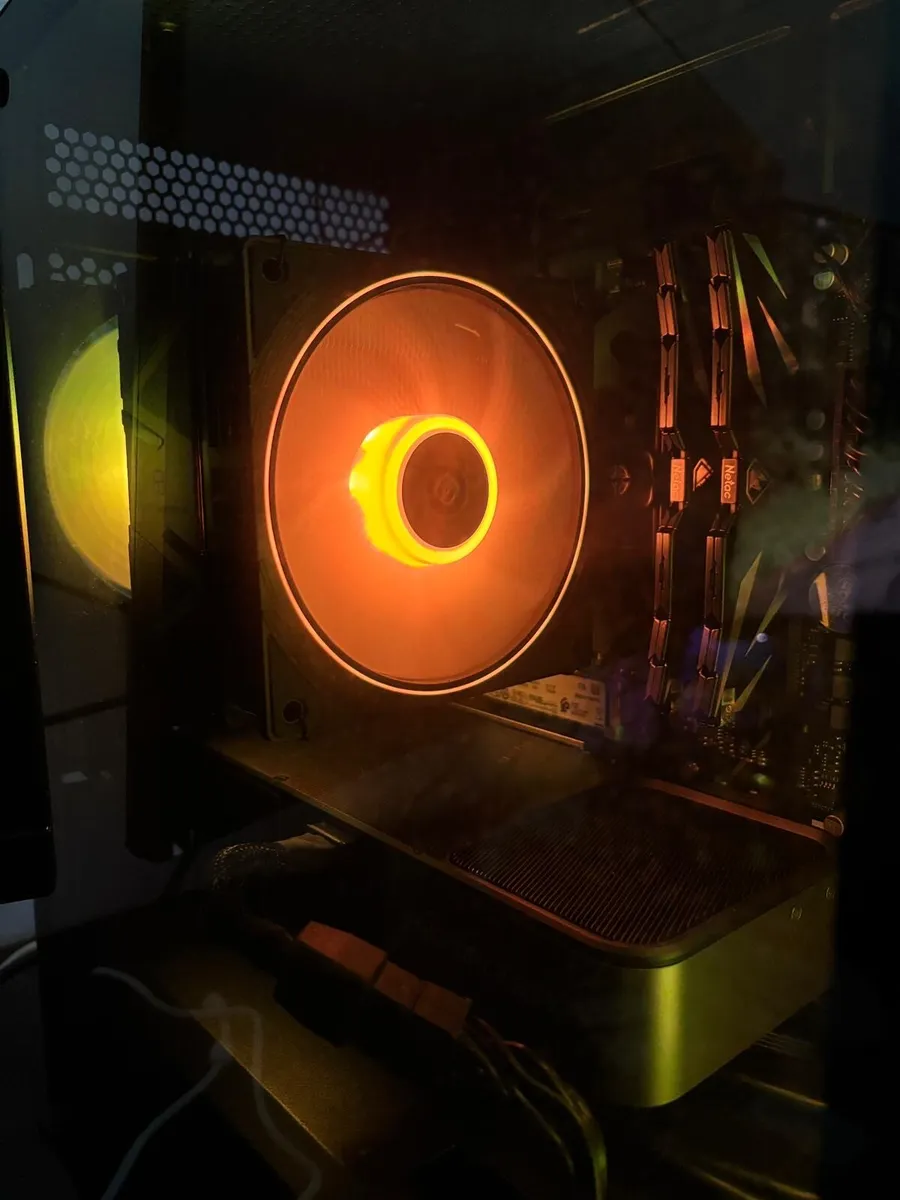 Rtx 3070 & Ryzen 5 5600x Gaming PC - Image 3