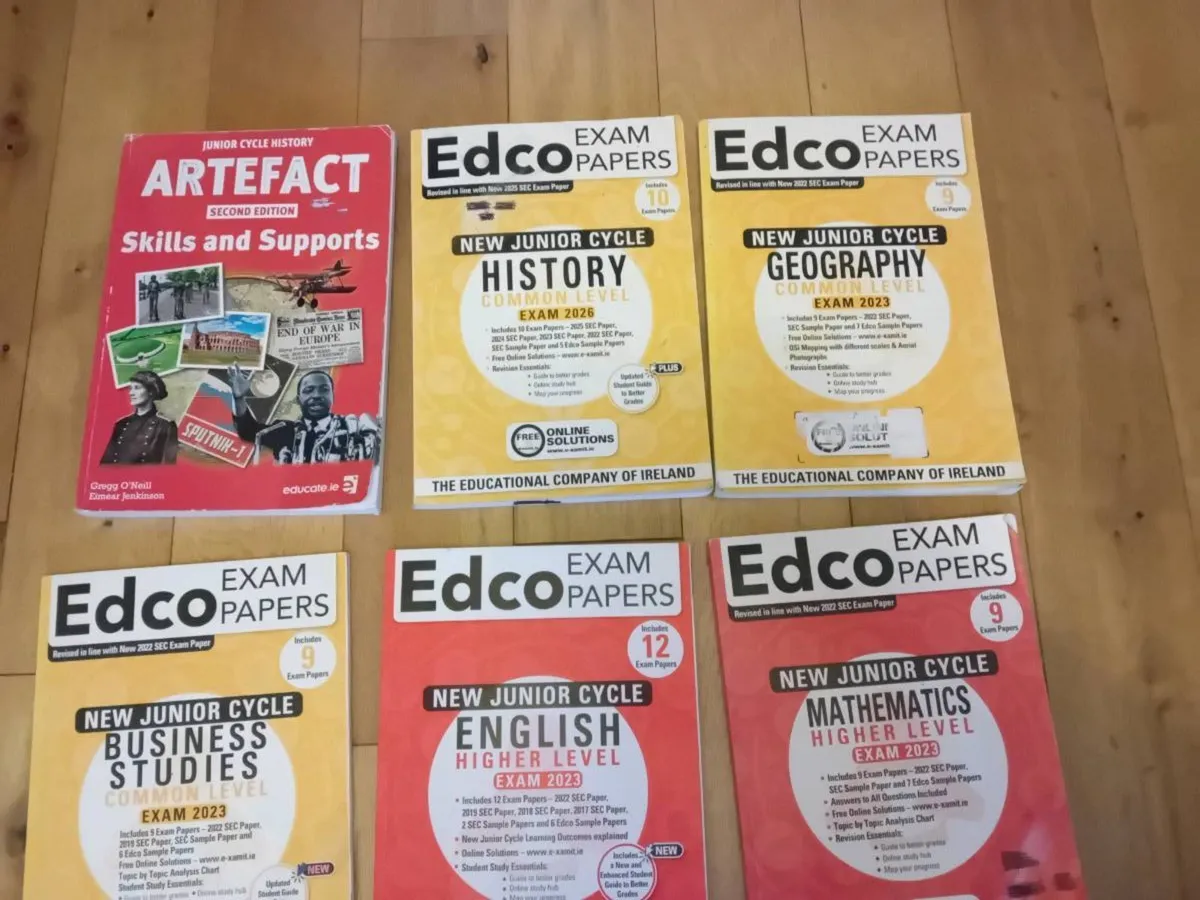 School books and exam papers - Image 2