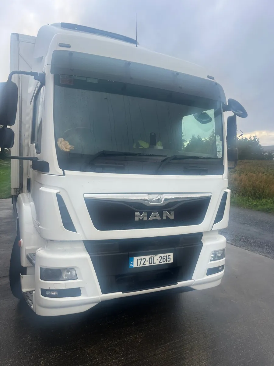 Man Other 2017 - Image 1