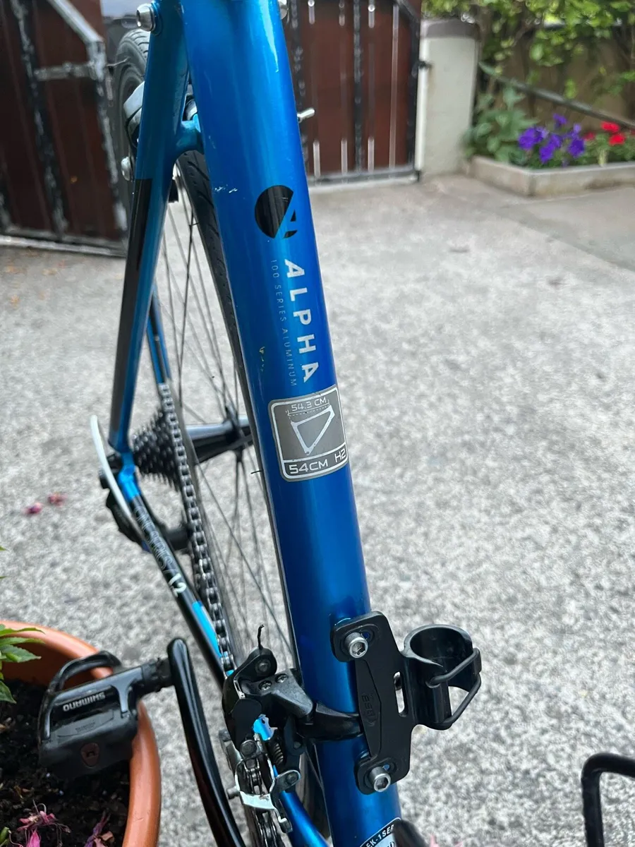 Trek Alpha 1.2 Road bike. - Image 4