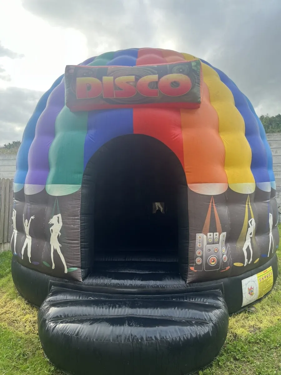 Bouncing castle - Image 1