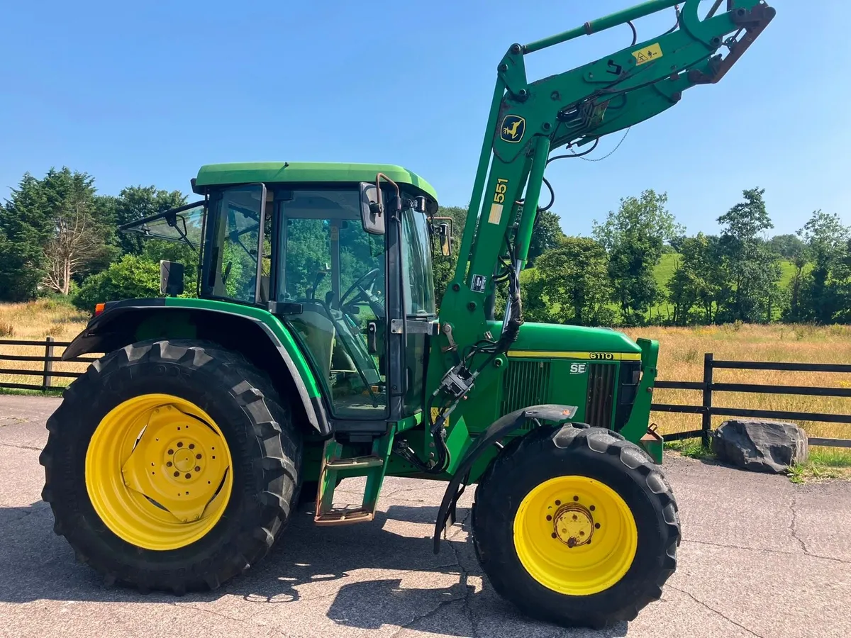 John Deere 6110 4WD with Loafer - Image 2