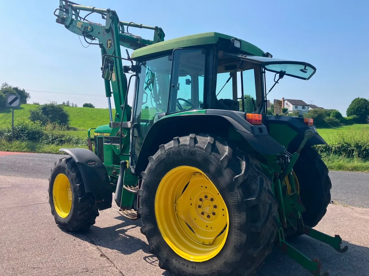 John Deere 6110 4WD with Loafer - Image 4