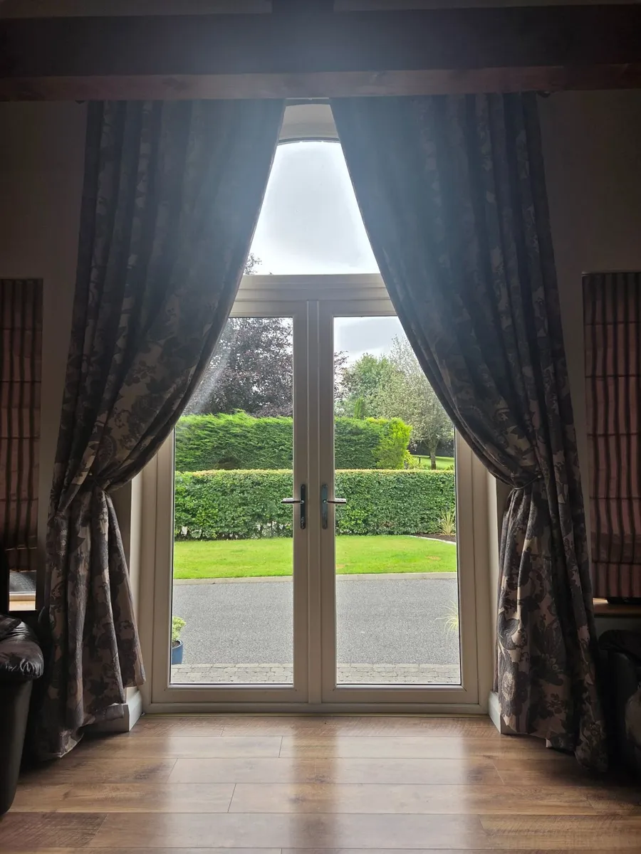 Curtains - Image 1