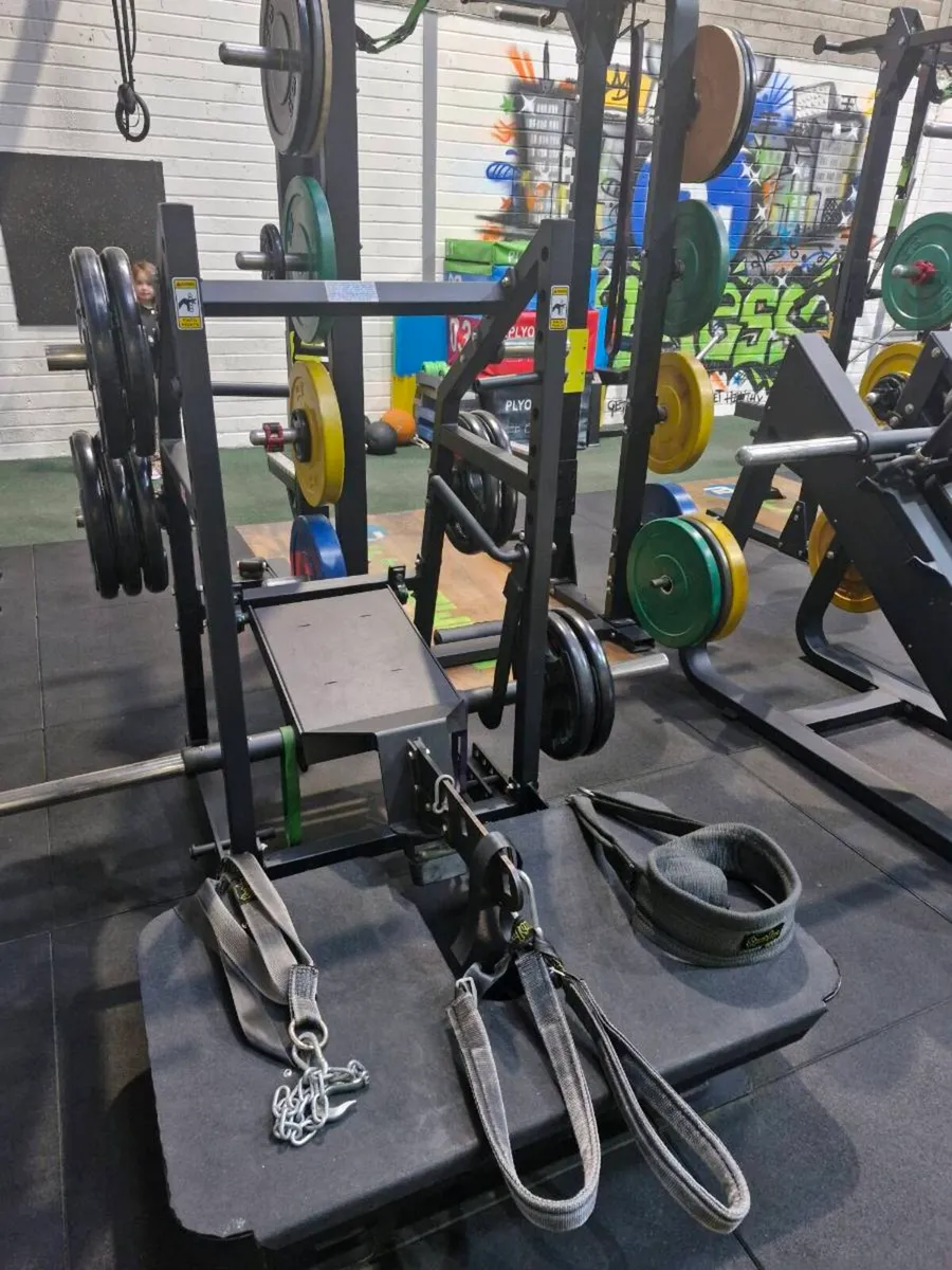Commercial gym equipment - Image 1