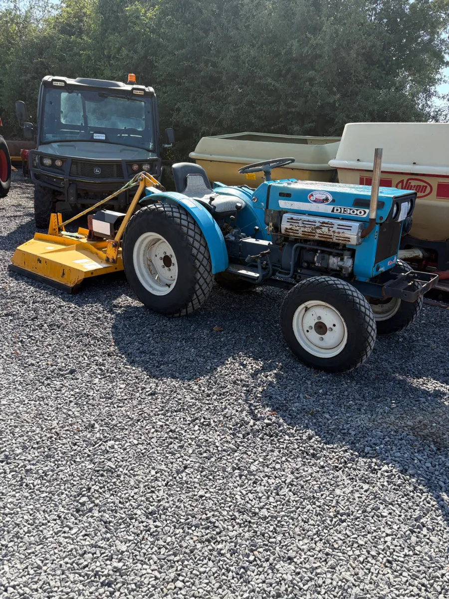 Mitsubishi D1300 compact tractor with Topper - Image 1