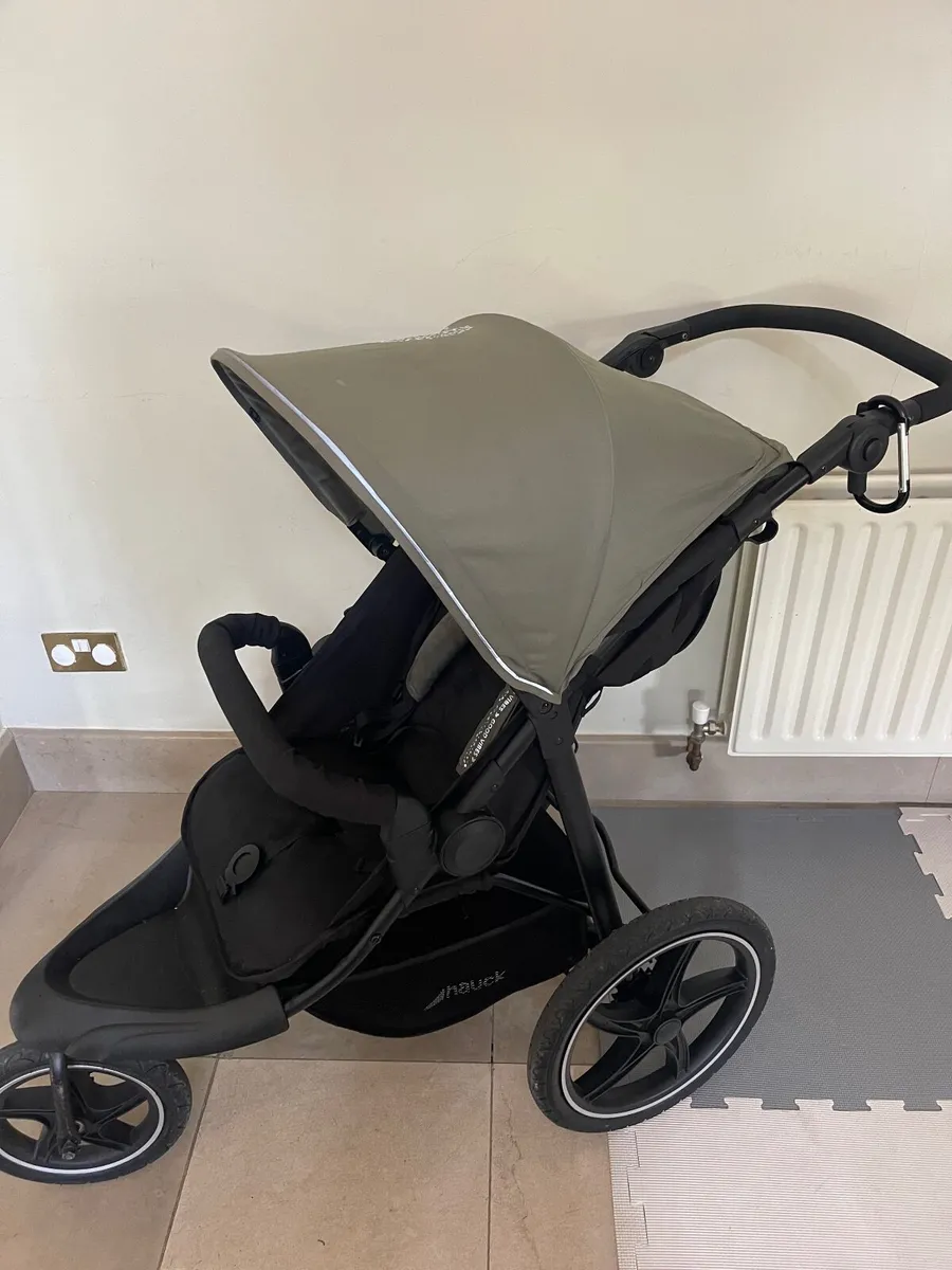 Pram - Image 1