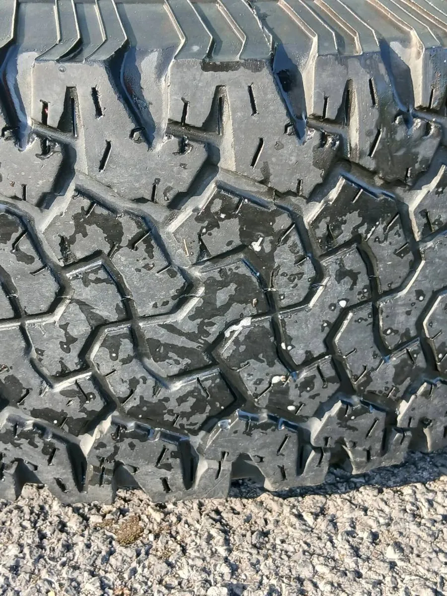 Landrover Defender 16" wheel and BFG tyre - Image 4