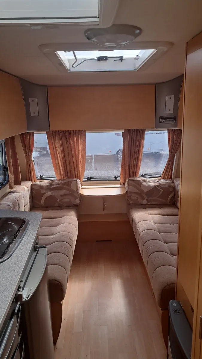 Caravan - Image 4