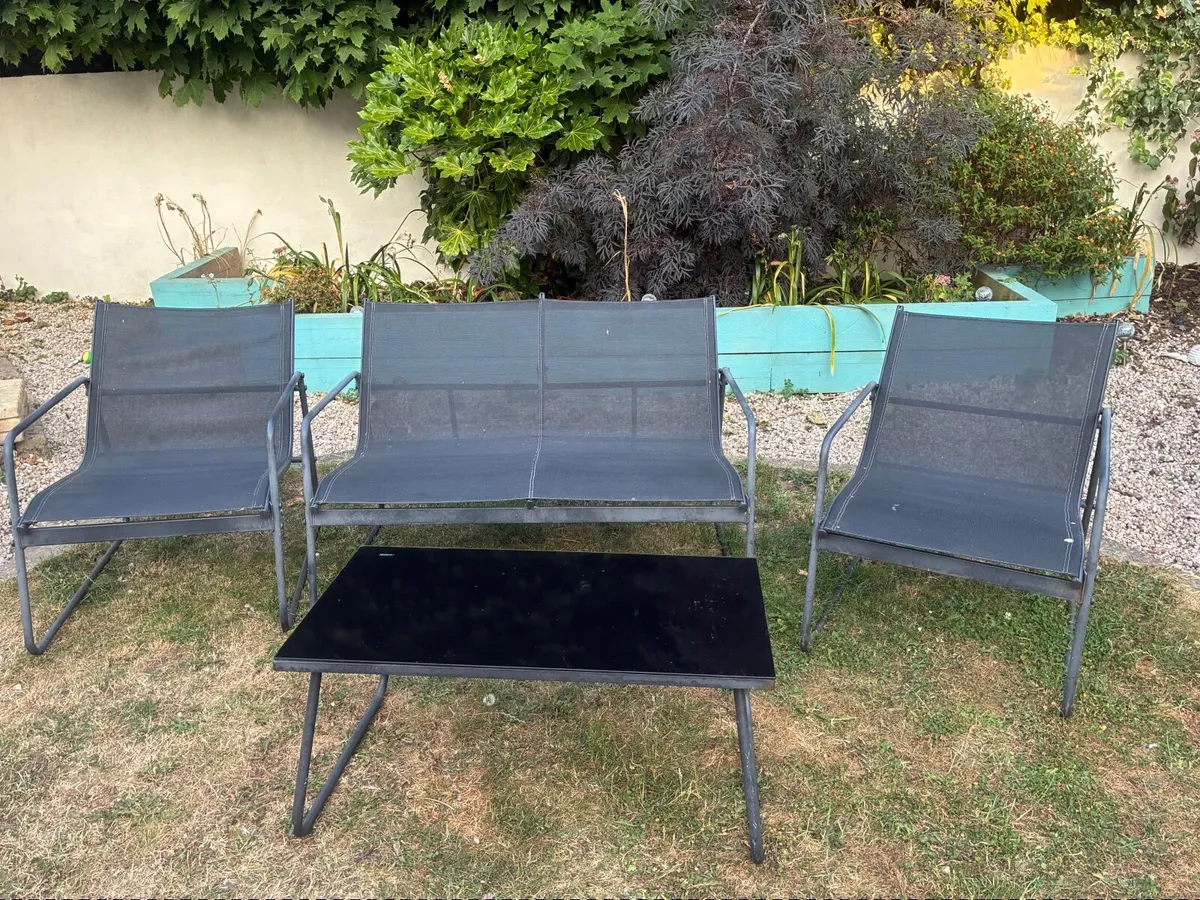 Garden chairs & table