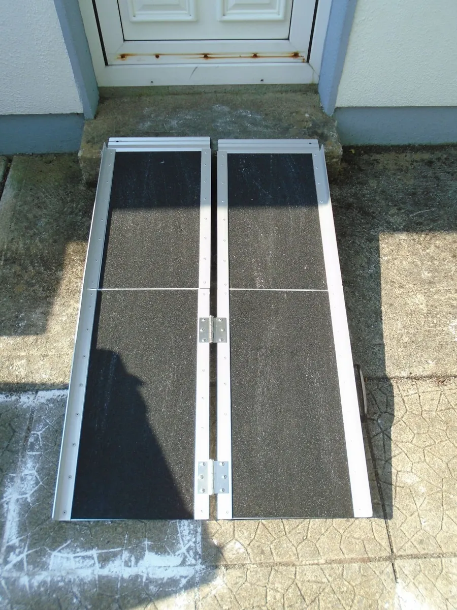 Wheelchair ramp. Ramp, Portable ramp - Image 1
