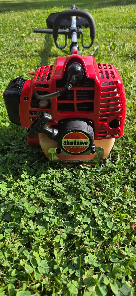 Shindaiwa strimmer - Image 1