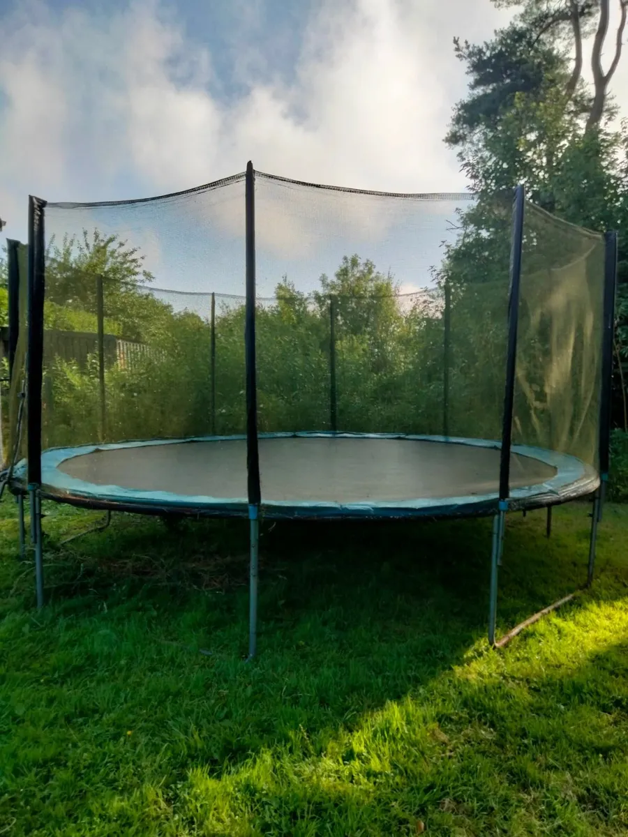 Trampoline  (FREE)
