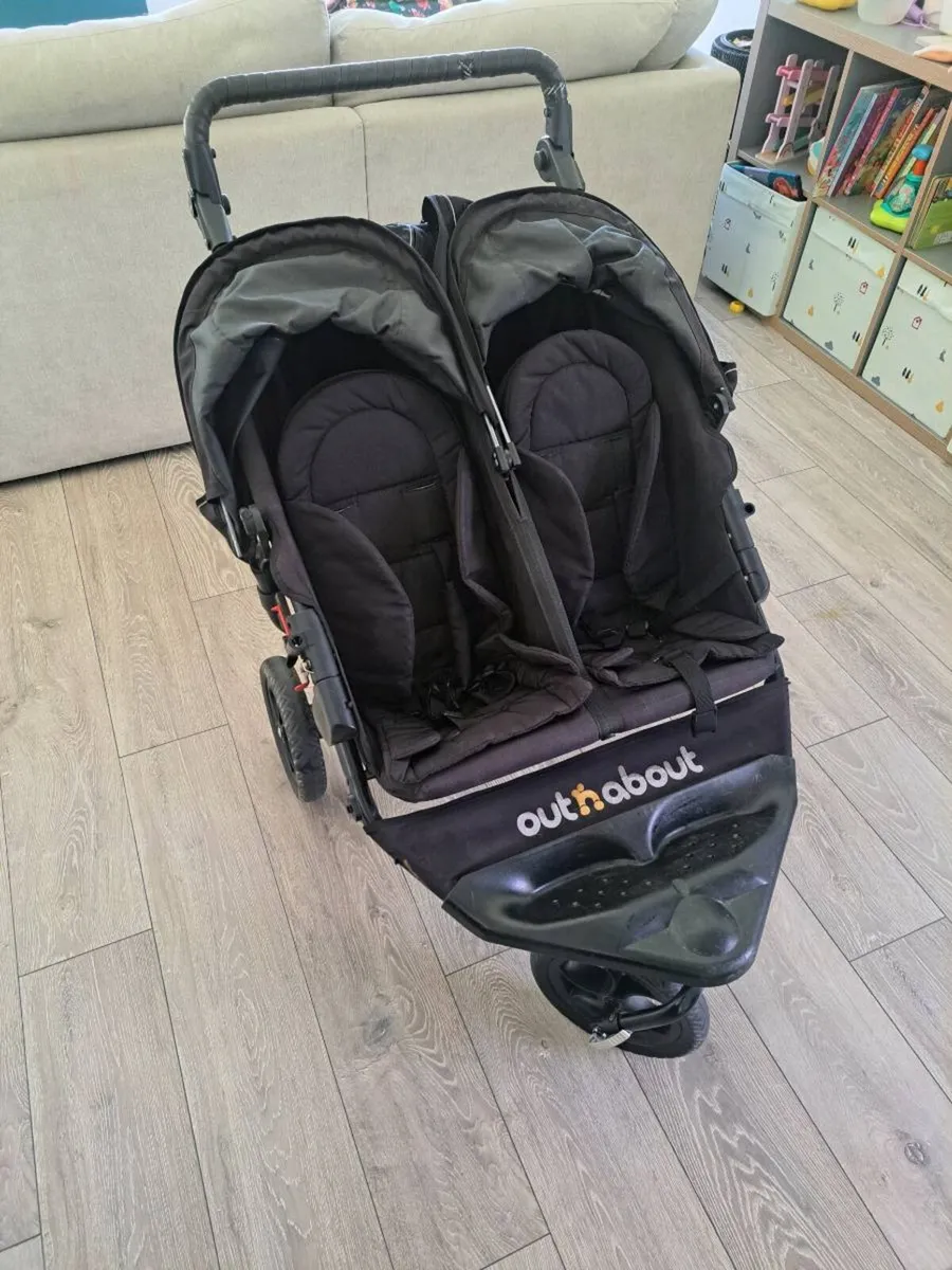 Out n about double buggy - Image 1