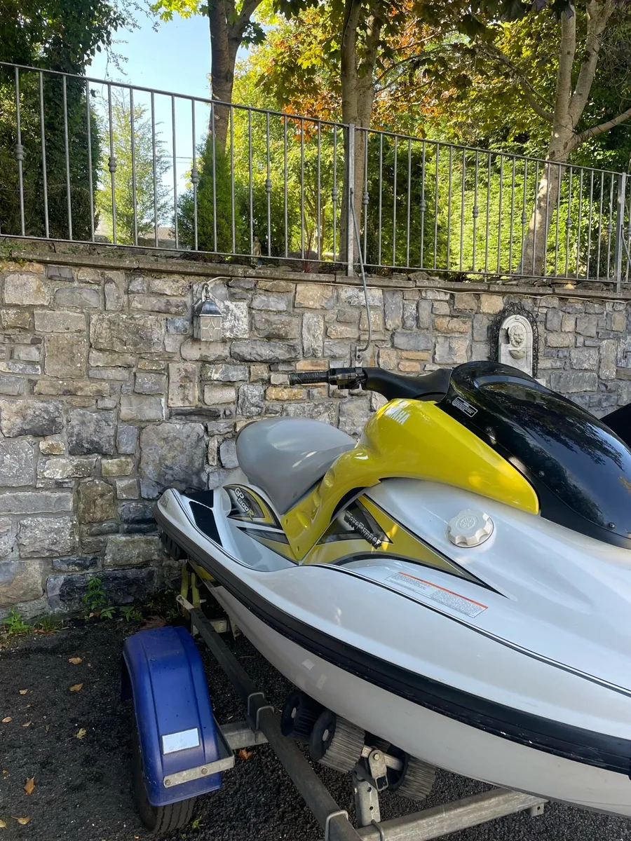 Jet ski - Image 2