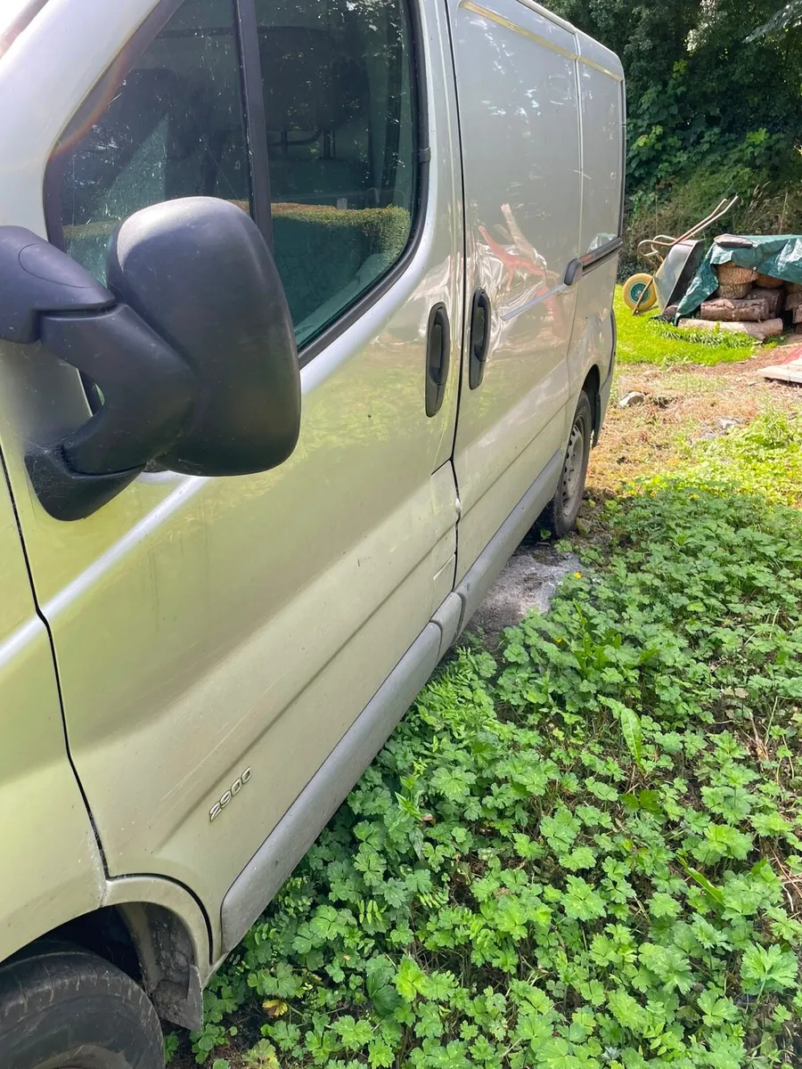 Opel Vivaro - Image 1