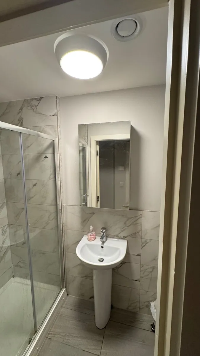 1 Double Bedroom room for Rent - Image 2