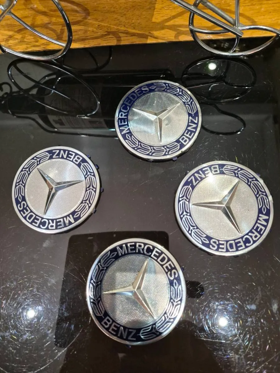 set of four Mercedes-Benz wheel center hub caps  - Image 2