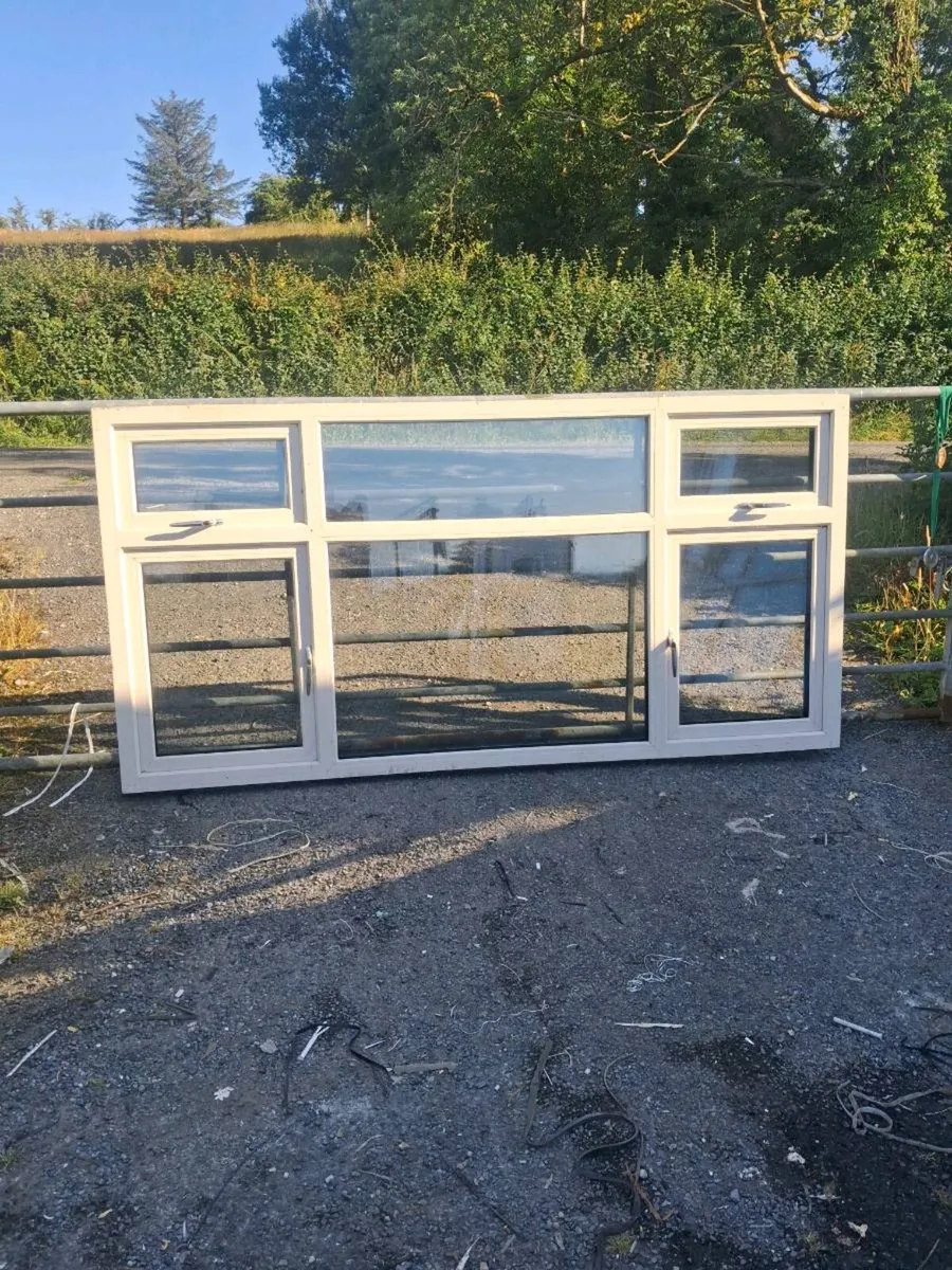 TRIPLE GLAZED WINDOWS - Image 2
