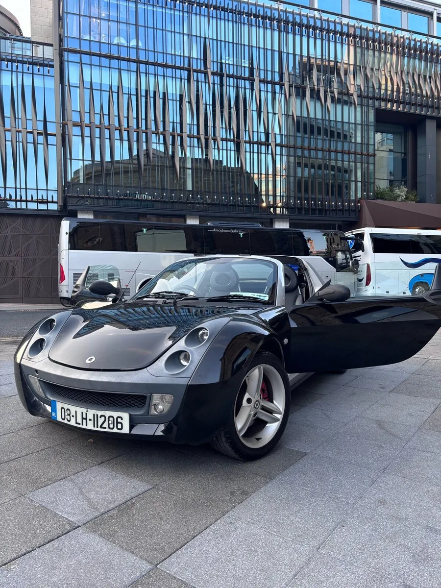 Smart Roadster - Image 2