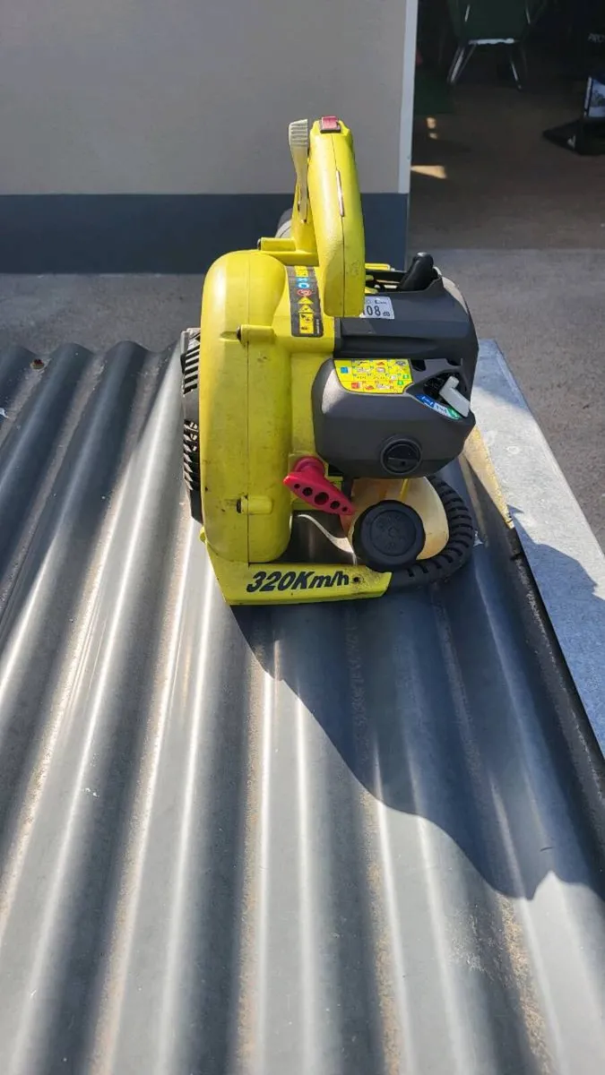 Ryobi Leaf blower - Image 4