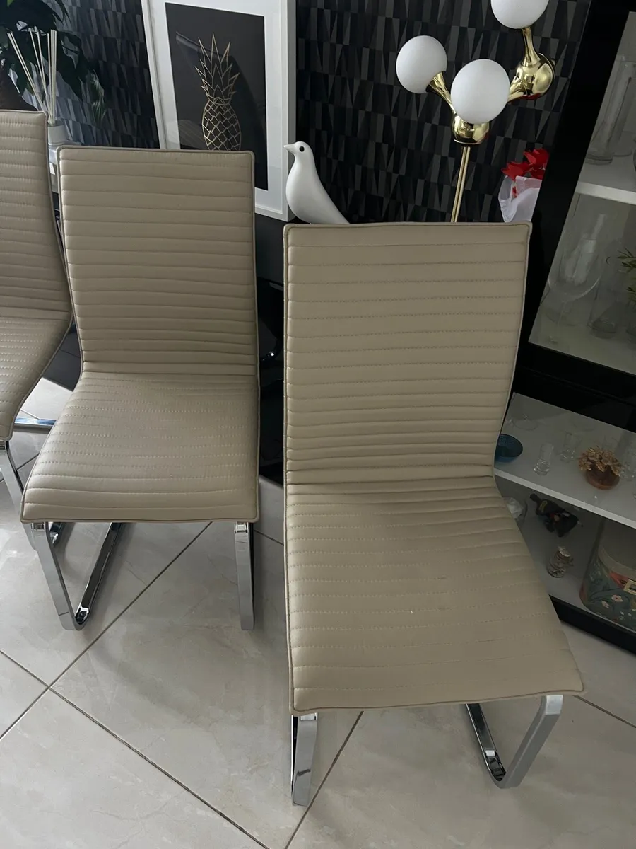 Dining chairs - Image 3