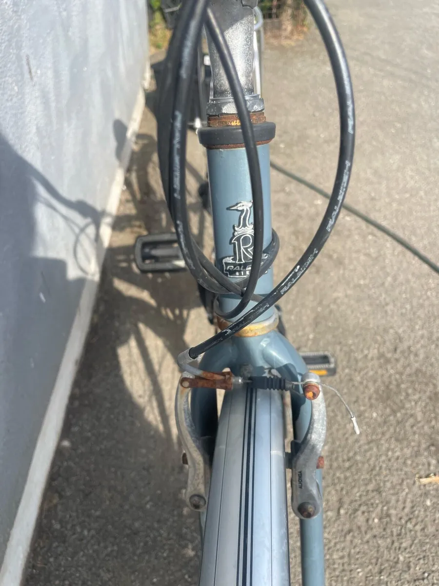 Beautiful Raleigh women’s bike - Image 4