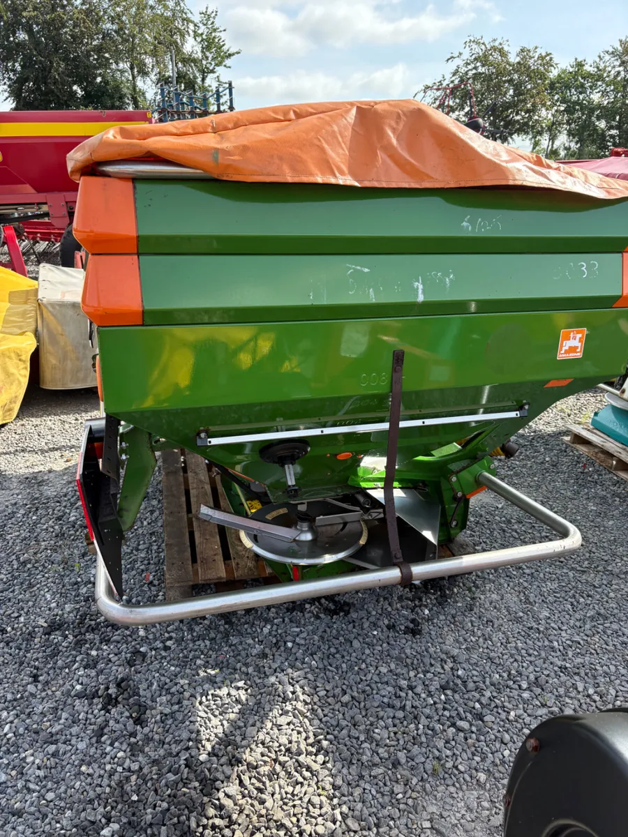 Amazone Fertiliser Spreader - Image 4