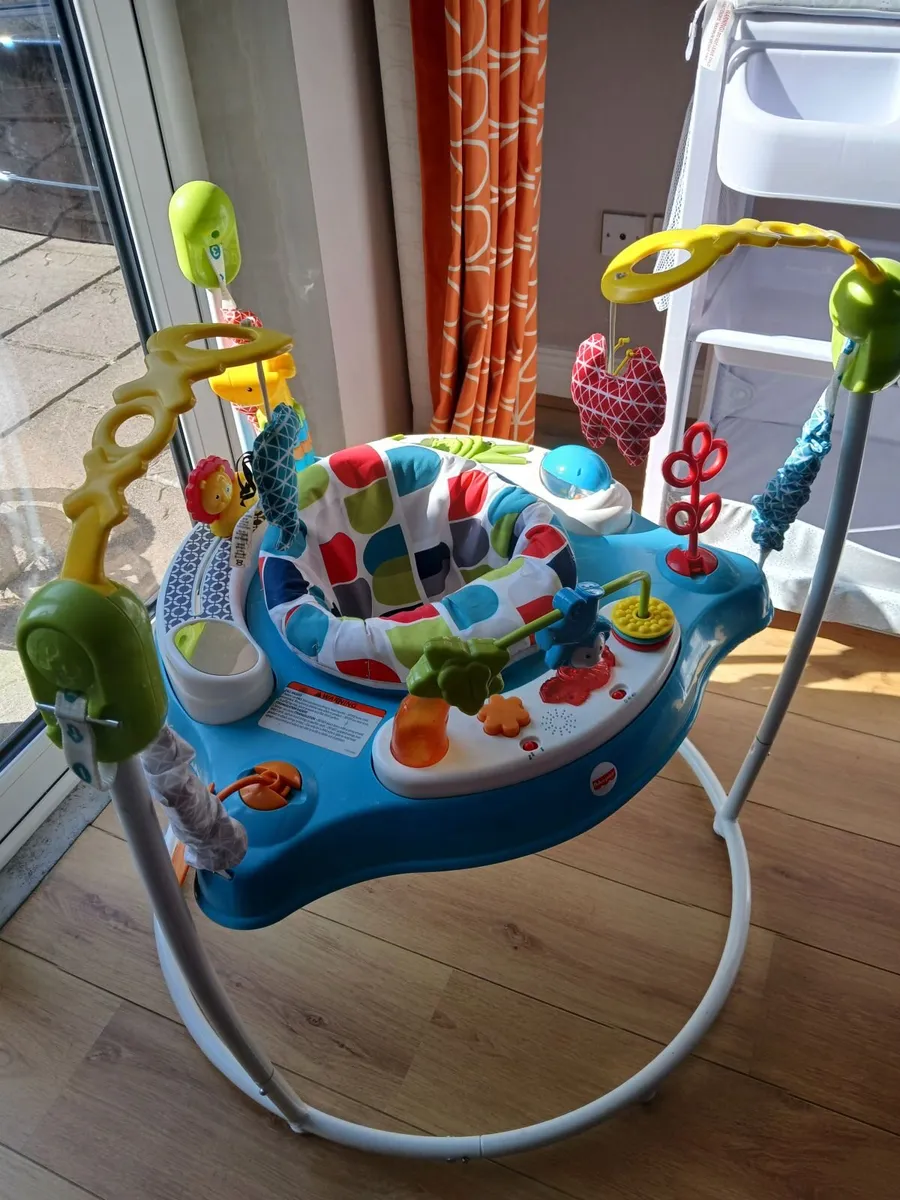 Fisher price jumperoo - Image 2