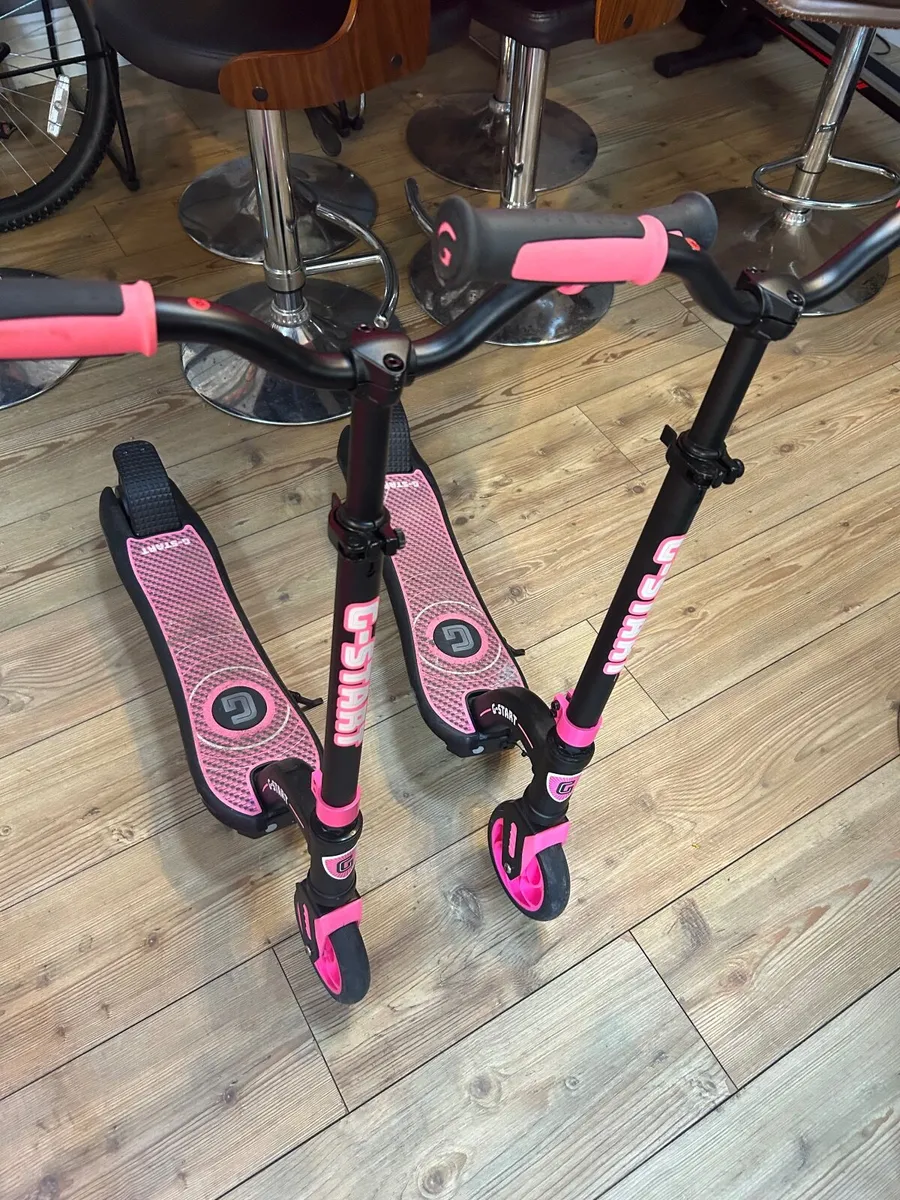 Electric scooter - Image 2
