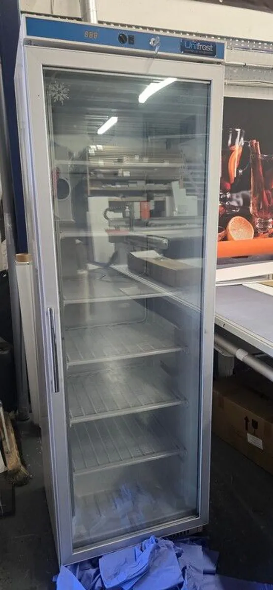 Tall Commercial standing freezer - Image 2