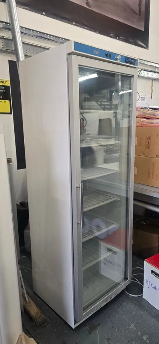 Tall Commercial standing freezer - Image 4