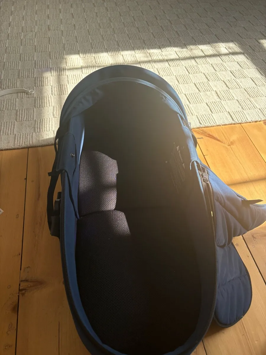 YoYo Babyzen Bassinet - Image 3