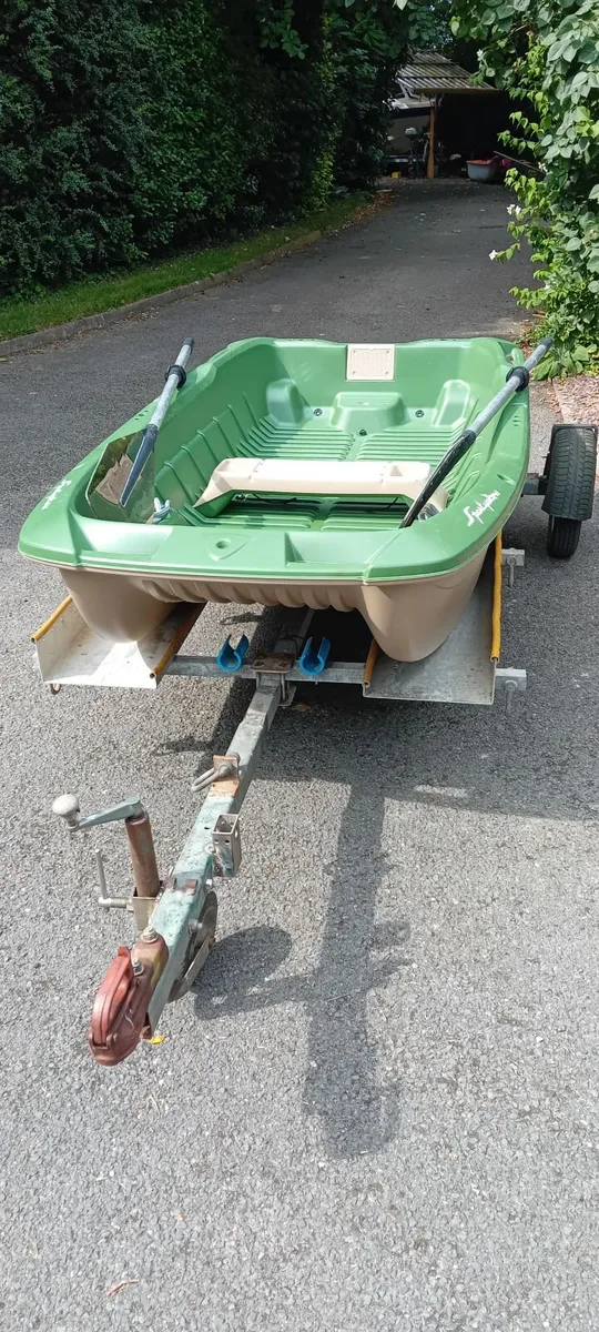 boat and trailer - Image 2