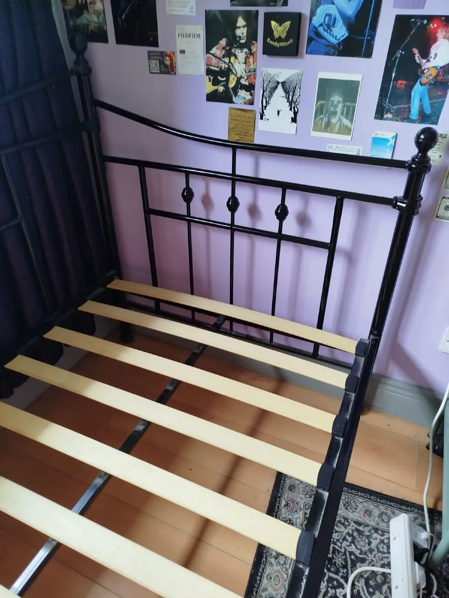 Day bed (single) - Image 1