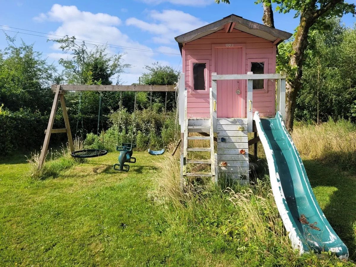 Treehouse playhouse - Image 1