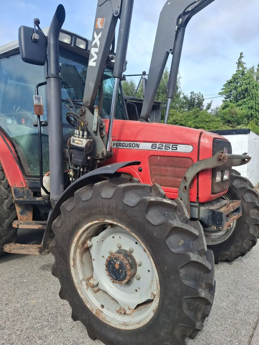 Massey Ferguson 6255 - Image 1