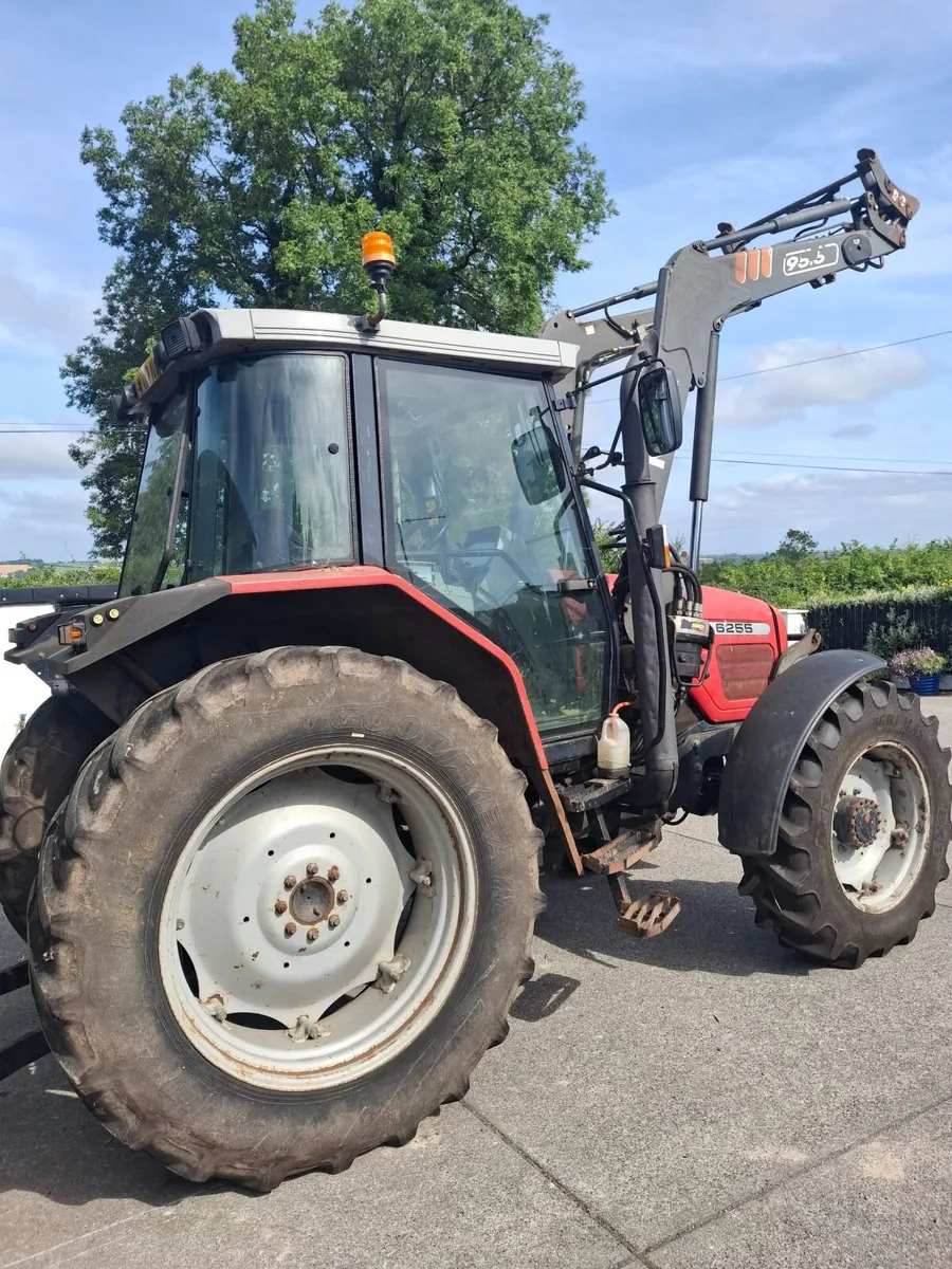 Massey Ferguson 6255 - Image 2