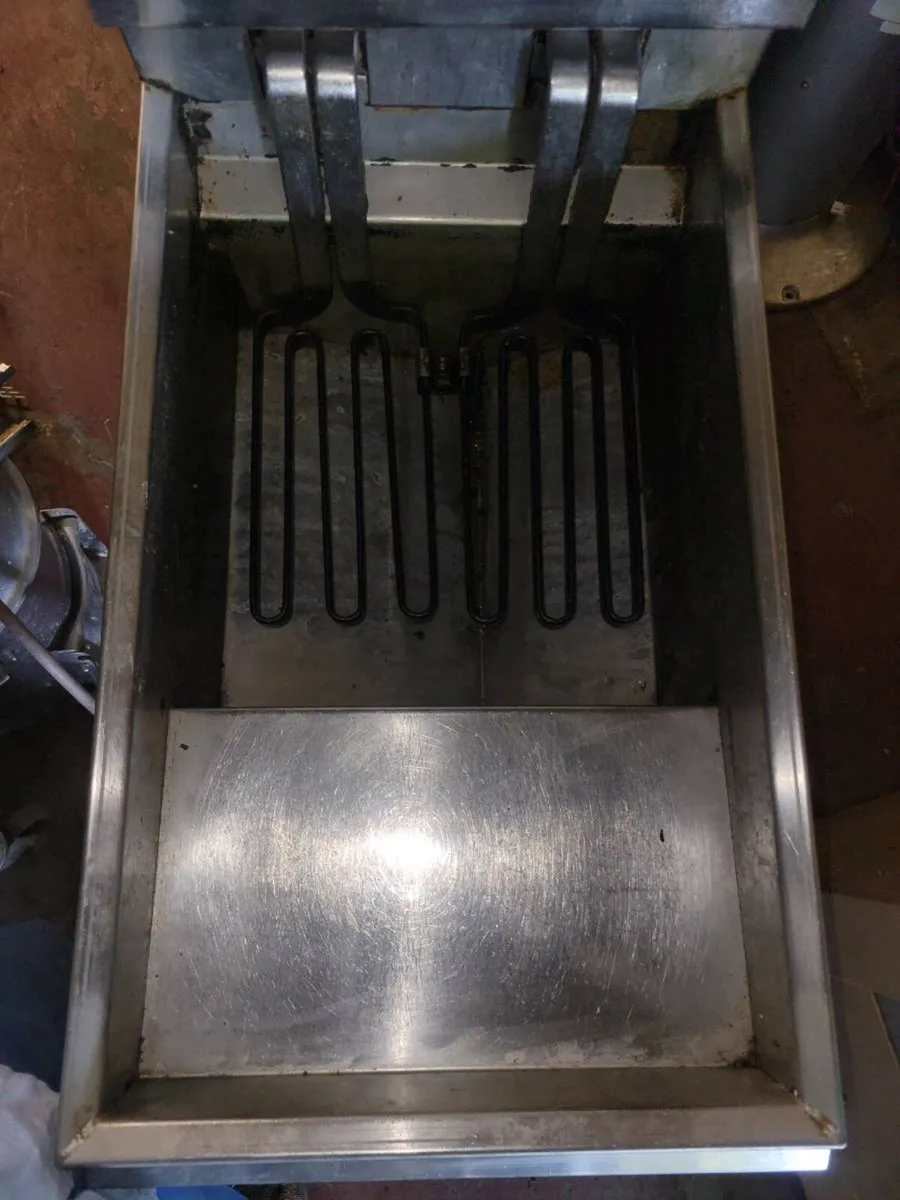 Fryer Electric Single Tank 2 Basket IMPERIAL - Image 4