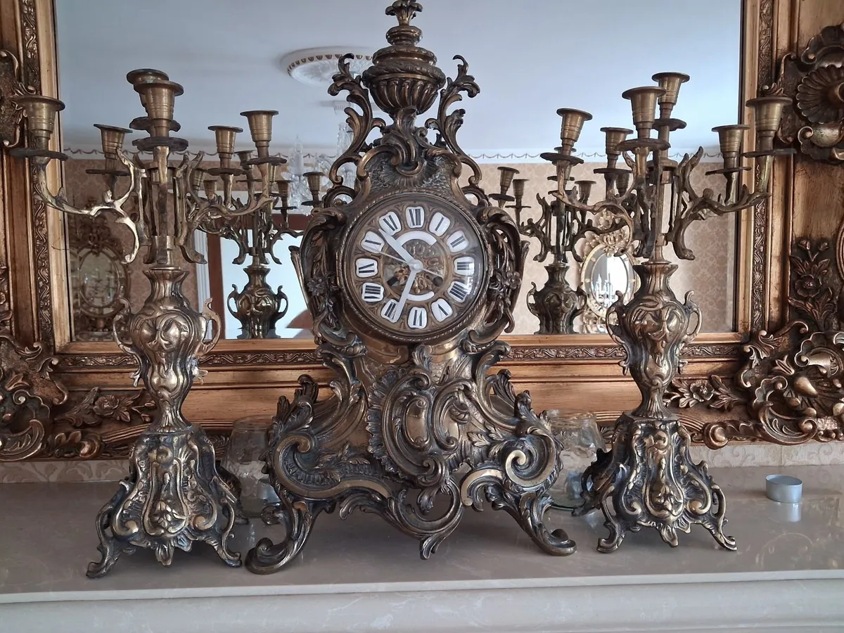 Brass clock set as seen - Image 2