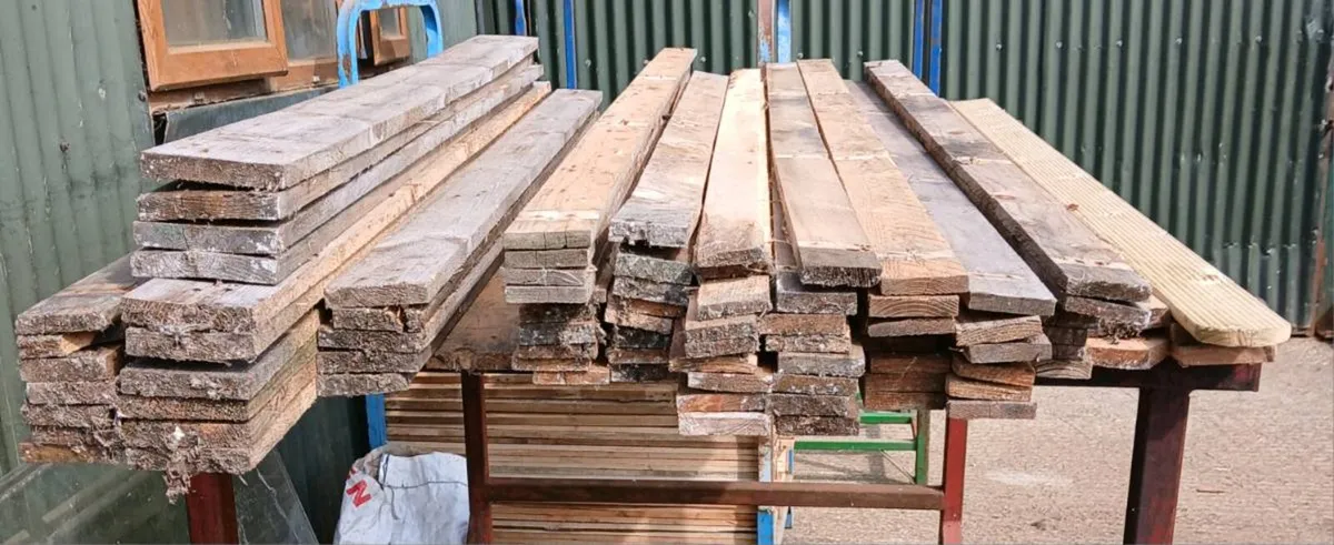 lengths of mixed timber - Image 3