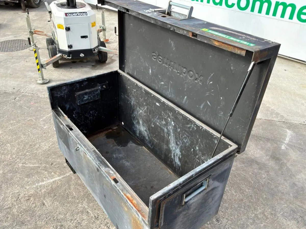 Sentribox tool storage chest / Lock box.......1266 - Image 4