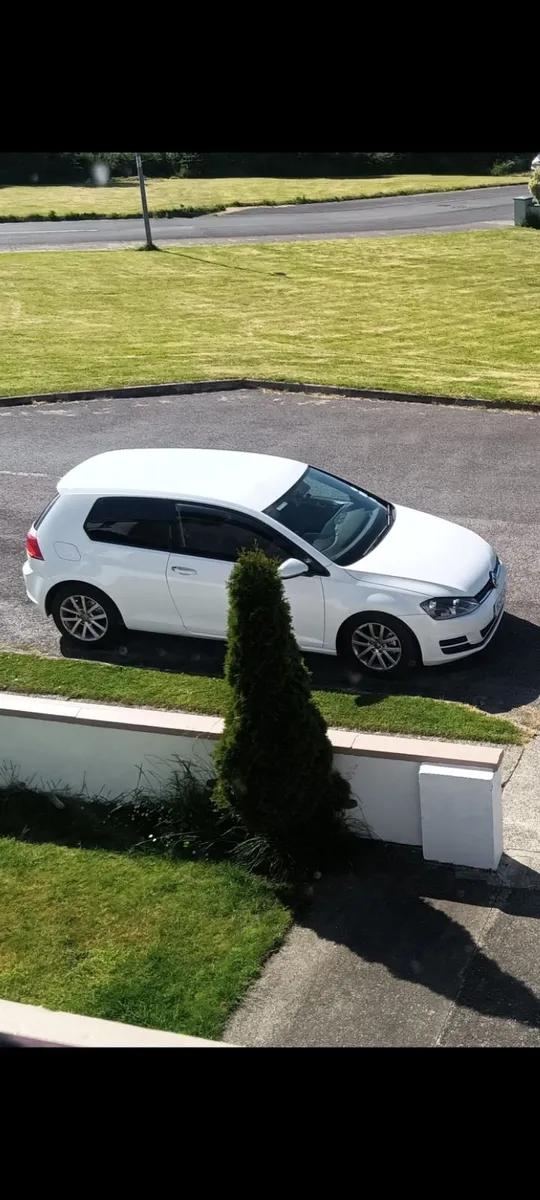 Volkswagen Golf 2015 - Image 1