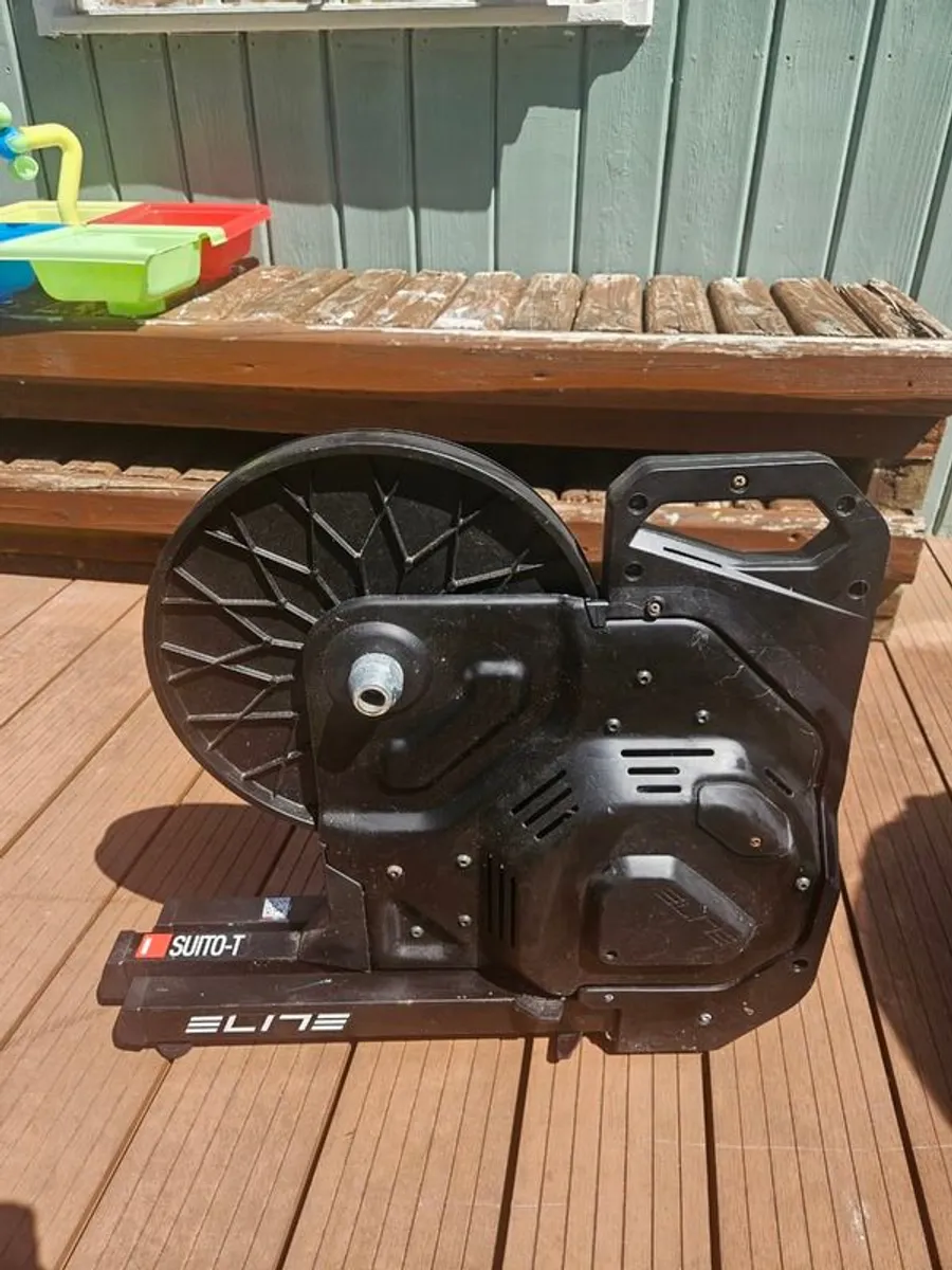 Elite Suito-T smart turbo trainer - Image 2