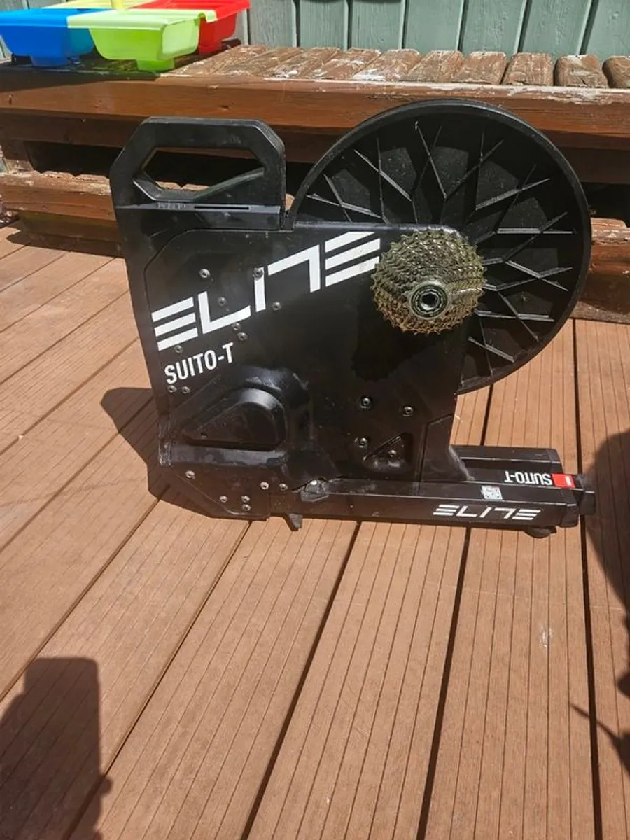 Elite Suito-T smart turbo trainer - Image 1